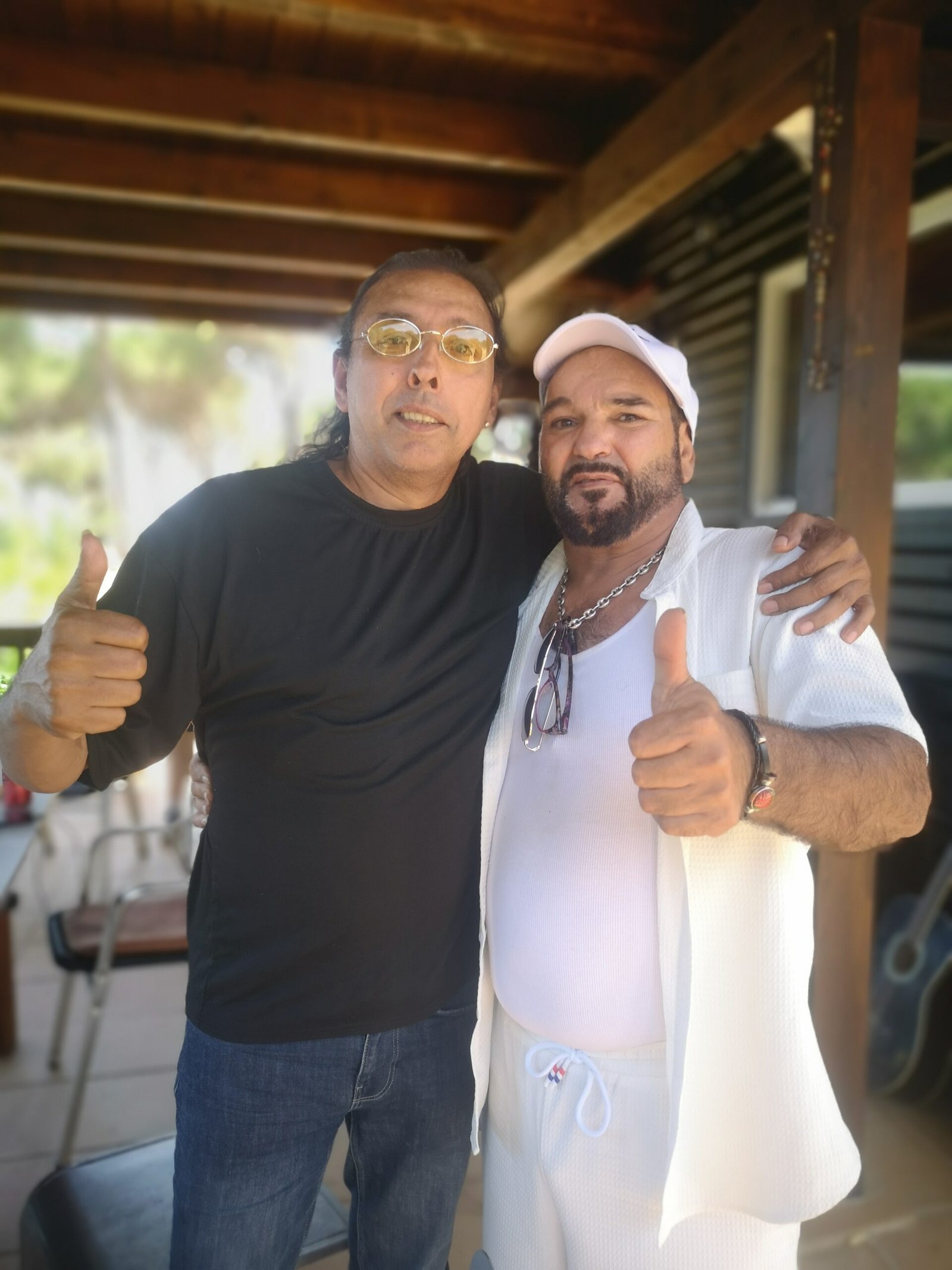 Alfonso de Tossa junto a Paco de los Lachos en una actuación de rumba flamenca