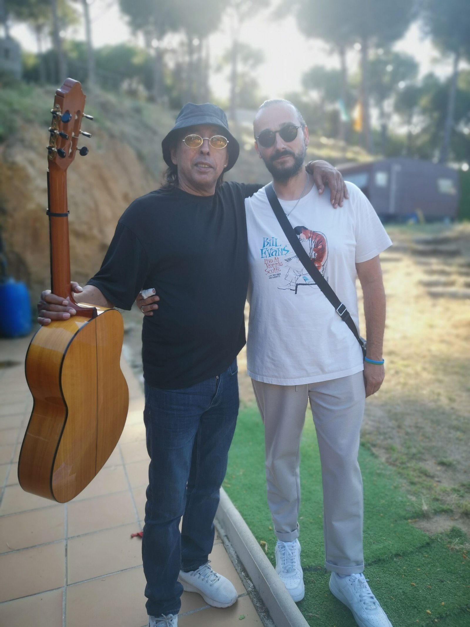 Alfonso de Tossa junto a Petete Maya durante una actuación de rumba catalana